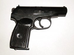 PISTOLA MAKAROV