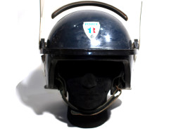 CASCO ANTIDISTURBIOS, CRS