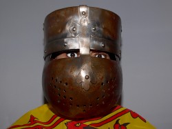 CASCO MEDIEVAL NORMANDO