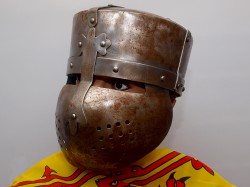 CASCO MEDIEVAL NORMANDO