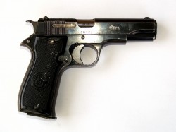 PISTOLA STAR S DE LA POLICIA ARMADA