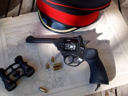 REVOLVER WEBLEY MK IV