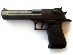 PISTOLA DESERT EAGLE