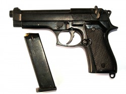 PISTOLA BERETTA 92