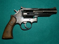 REVOLVER LLAMA COMANCHE