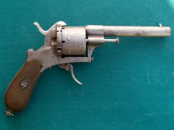 REVOLVER GÜESALAGO