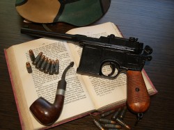 PISTOLA MAUSER C96