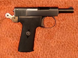 PISTOLA WEBLEY & SCOTT M.1906 INUTILIZADA