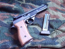 PISTOLA ASTRA TS22 INUTILIZADA