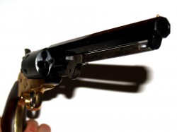 REVOLVER COLT NAVY YANK DETONADOR