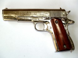 COLT 1911 CROMADA