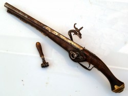 PISTOLA DE LLAVE DE RUEDA