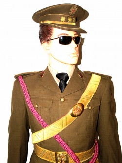 UNIFORME COMPLETO CORONEL, ÉPOCA DE FRANCO