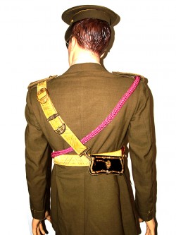 UNIFORME COMPLETO CORONEL, ÉPOCA DE FRANCO