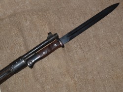 BAYONETA MAUSER K98, cachas de madera acanalada