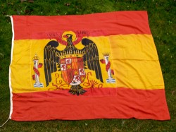 ANTIGUA BANDERA DE CUARTEL, CON AGUILA DE SAN JUAN