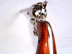 REVOLVER COLT PEACEMAKER DE WYATT EARP, 12