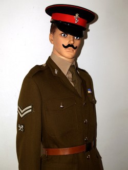 UNIFORME BRITÁNICO