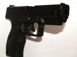 PISTOLA UMAREX S.A.9