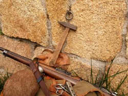 MARTILLO DE ESCALADA MONTAÑA, GUERRA CIVIL - Militaria Armas inutilizadas antiguas y replicas