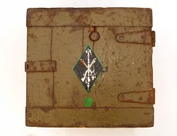 CAJA DE MAQUINA RECARGA CINTAS DE AMETRALLADORA