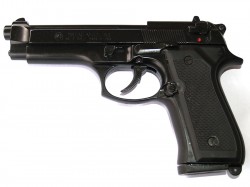 PISTOLA BERETTA 92 F DETONADORA,  de fogueo