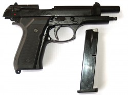 PISTOLA BERETTA 92 F DETONADORA,  de fogueo