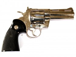 REVOLVER COLT PYTHON CROMADO 4