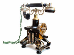 TELÉFONO ESQUELETO, ERICSON AÑO 1892.