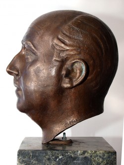 BUSTO DE BRONCE DE FRANCO. CARLOS MONTEVERDE