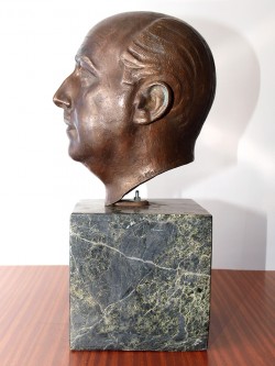 BUSTO DE BRONCE DE FRANCO. CARLOS MONTEVERDE