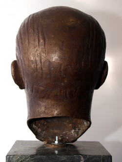 BUSTO DE BRONCE DE FRANCO. CARLOS MONTEVERDE