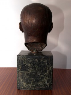 BUSTO DE BRONCE DE FRANCO. CARLOS MONTEVERDE