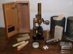 MICROSCÓPIO MILITAR, GUERRA DE CUBA