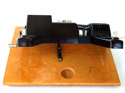 EDITOR DE MICROFILMS DEL F.B.I.